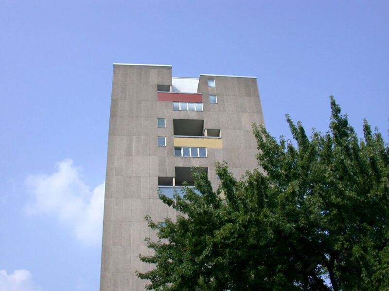 Van den Broek, Bakema- apartment building in Hansaviertel , Berlin Tiergarten
