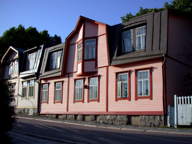 Pink Wooden House in Helsinki Vallila