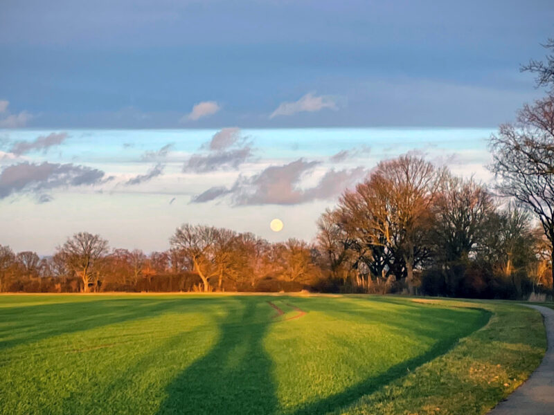 Full Moon with Clouds and Sunshine, Wendland